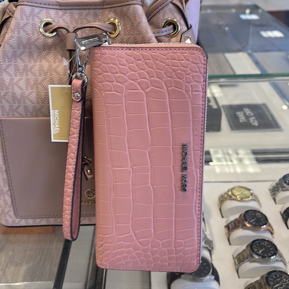 Michael Kors Large Jet Set Travel Continental Wristlet Phone Holder Case Wallet